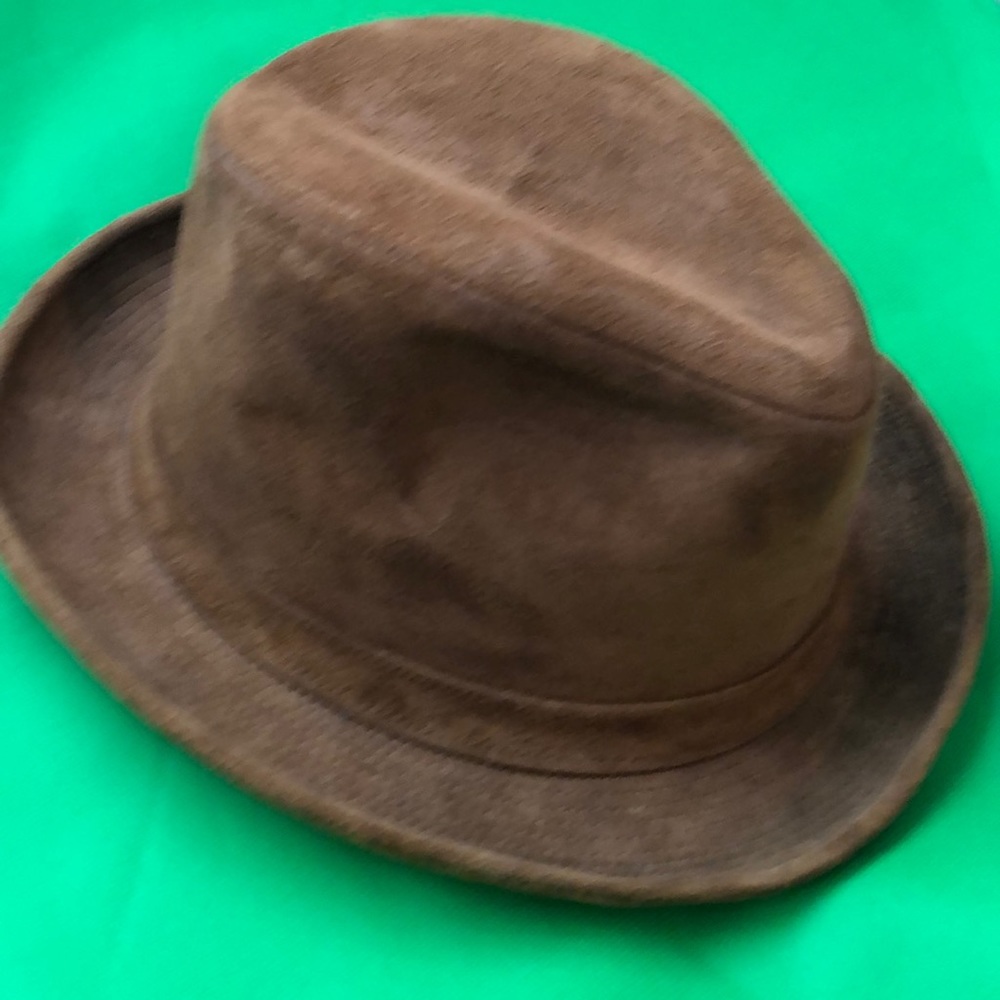 Suede hat gently used
